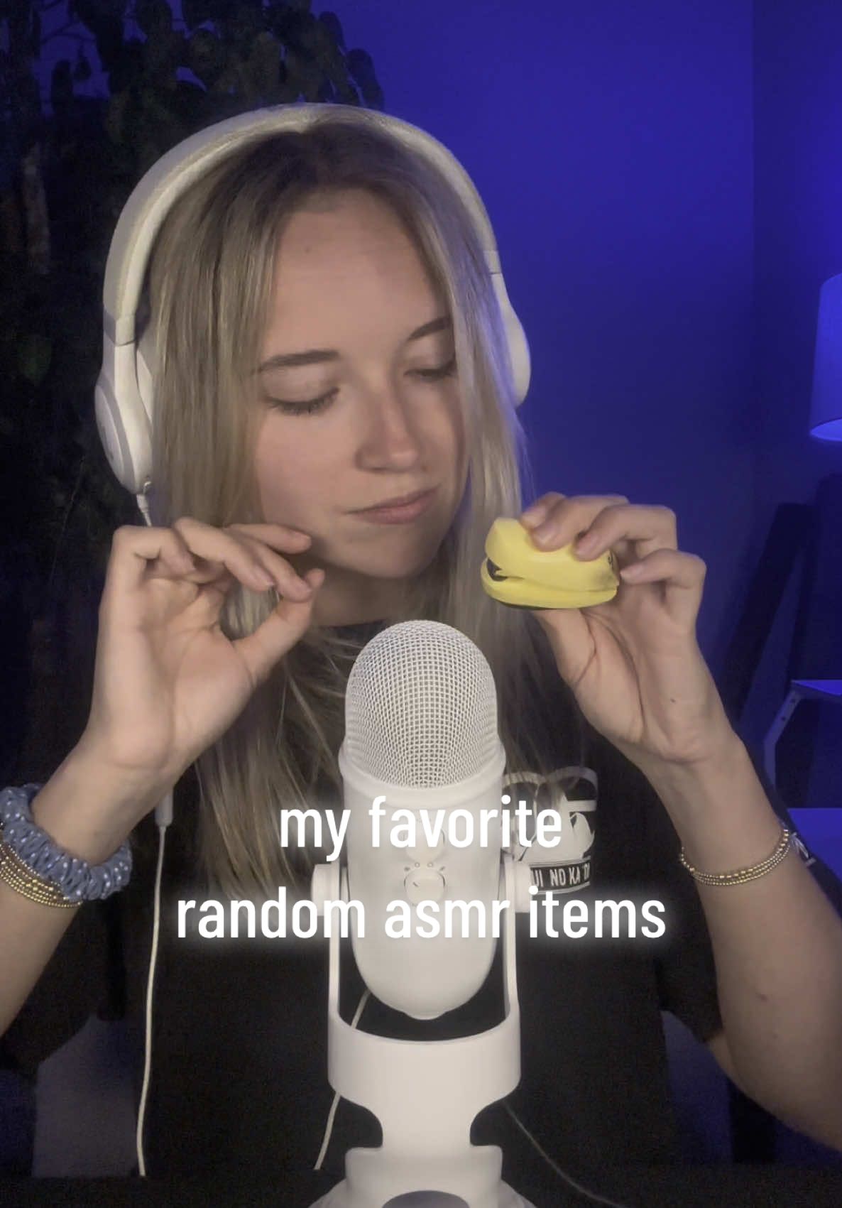PLUS crisp whispers the whole time🫠🫠 #asmr #asmrtist #asmrvideo #calm #relaxing #crispyasmr #crispasmr 