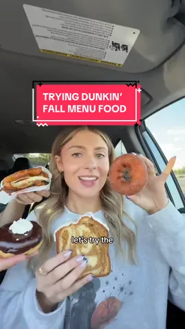 Trying the fall menu food items from Dunkin’ #dunkin #dunkinfallmenu #pumpkinspicedonuts #maplesugarbacon #cremedelightdonut 