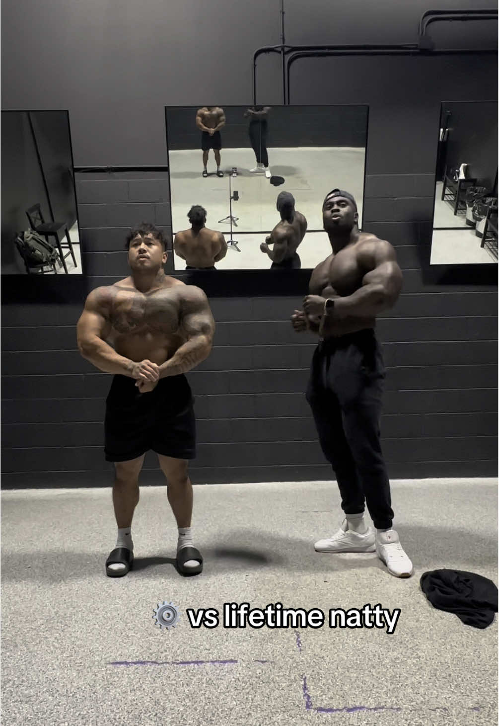 Can yall guess who weighs more? #fyp #GymTok #Fitness #bodybuilding 