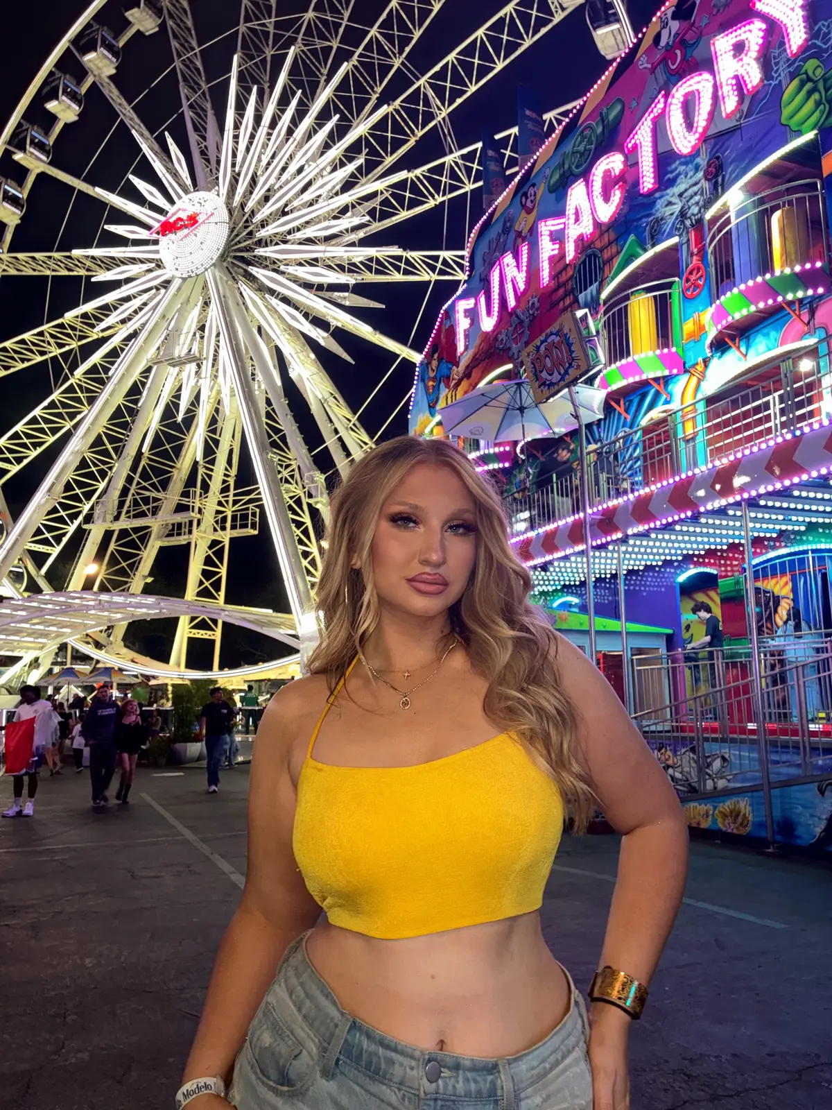 summer nights 🎡🌟 #ocfair @FashionNovaCURVE @Fashion Nova  🔍 dream come true cutoff shorts  🔍 praising you necklace set  #fashionnovacurve #summeroutfits #summervibes #mimiz1z 
