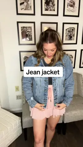 Lightweight and comfortable  Wearing a medium  #jeanjacket #deminjacket #jacket #fallfashion 