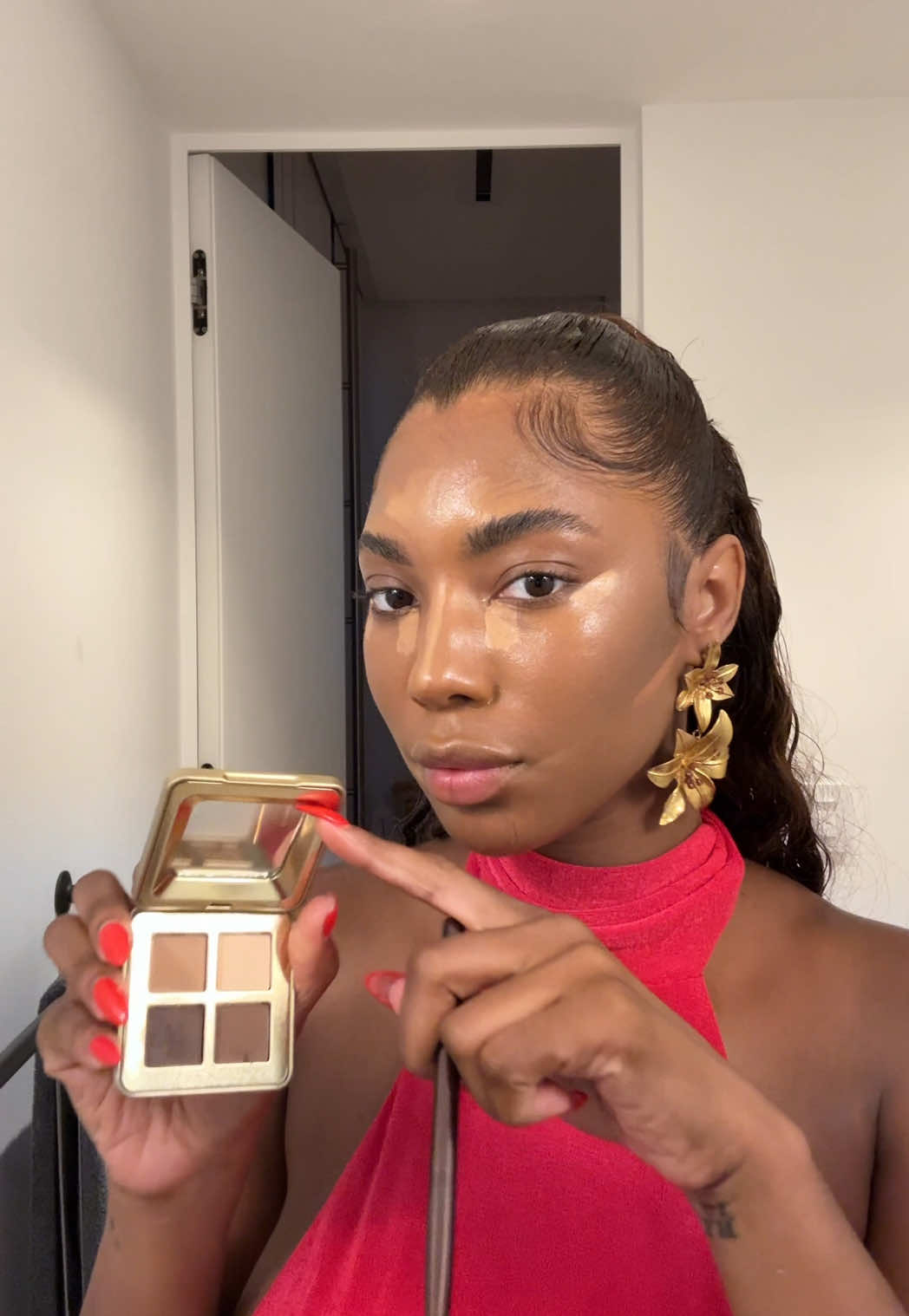 grwm : current makeup routine 🧞‍♀️✨ narsissist foundation  narsissist concealer  hourglasscosmetics  eyeshadow + brush  westmanatelier bronzing drops  hudabeauty lip stain  narsissist lip gloss fentybeauty undereye  patricktabeauty blush  makeupforever spray  ysl beauty mascara  onesize setting spray (not pictured) #fyp #makeup 