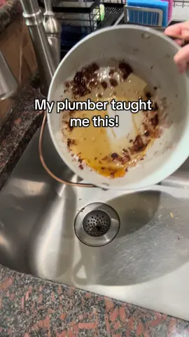 My plumber taught me this!#tips #LifeHack #kitchen #kitchenhack #cleaning 
