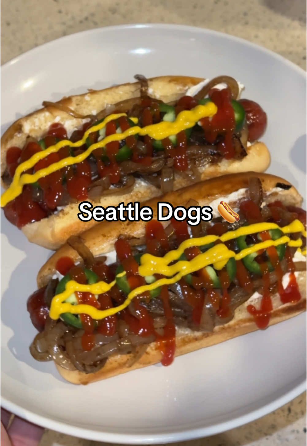 Seattle dogs are elite #seattledogs #seattle #hotdogs #grillingseason #grillandchill 