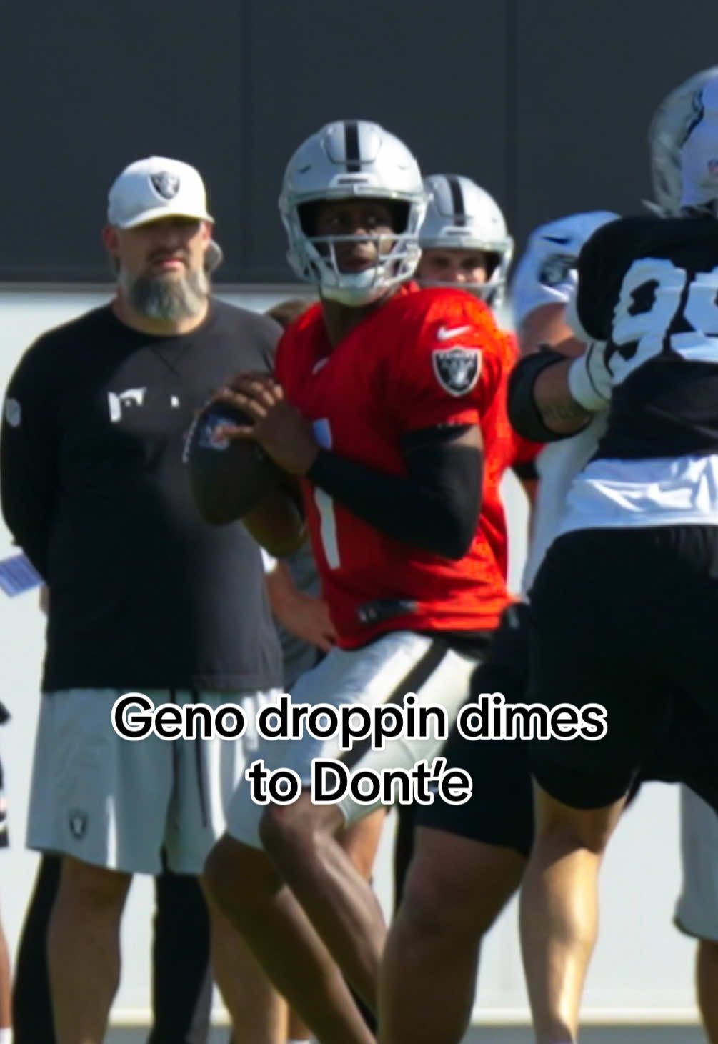 7 pressed send ✉️ #genosmith #dontethornton #nflrookies 