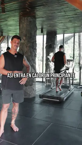No seas noob, ponete las pilas con esa entrada en calor. Reducí las chances de lesionarte Aumentá tu rendimiento  Reducí el tiempo que necesitas para recuperarte  Guardá el video para tu próximo treino Y seguime para aprender a moverte 🤙🏽