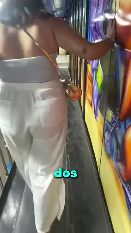 Estas dos hermanas comenzaron el verano con una pequeña aventura en el parque de diversiones 🎢. La primera cayó de la caminadora y salió disparada 😱, y su hermana no dudó en intentarlo también… solo para recibir el mismo destino 😂. Todo esto frente a un montón de espectadores que no podían contener la risa. ¡Un momento épico y divertido del verano! #HermanasLocas #ParqueDeDiversiones #Rexo #Datoraro #EpicFail Disclaimer:This information is taken from the internet which may or may not be true we do not want to spread any fake news. The content provided by this channel is meant for EDUCATIONAL PURPOSE only. Copyright Disclaimer:- Under section 107 of copyright Act 1976, allowance is made for FAIR USE for purpose such a criticism, comment, news reporting, teaching, scholarship and research. Fair use is as permitted by copyright statues that might otherwise be infringing. Non-profit, educational or personal use tips the balance in favor of FAIR USE.