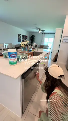 day in my life as a mom influencer + tik tok shop affiliate ✨ want to know how to get 1000 likes on your video? start using THIS strategy 🌿   comment a 🦋 emoji + what your last post was about so your people can find you (AND YOU GOT THIS)  #dayinmylife #1000likes #momcreator #tiktoktips #tiktokshopaffiliate 