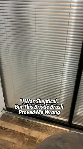 This brush really opened my eyes. The hard- to- clean hair can be handled with just a few brushes… #lintbrush #furremoval #bristlebrush #brushcleaner #pethairremoval #homehacks #cleaningtools 