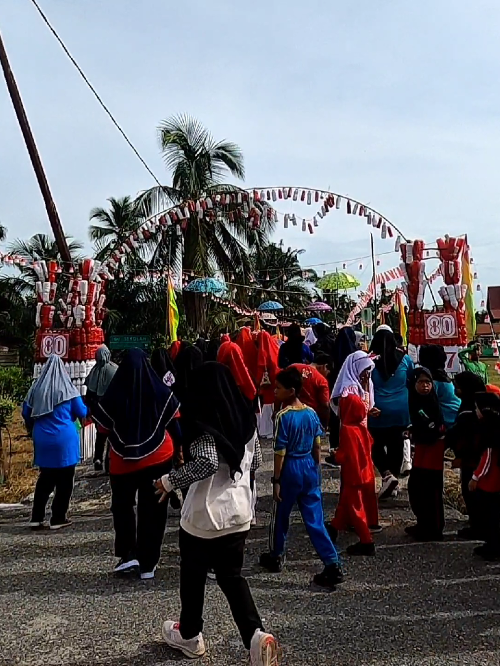 siapa yang dapat hadiah waktu jalan santai kemaren?🤭 #KKNMAs2025 #fyp #kkn 