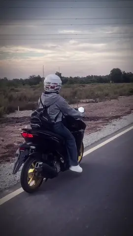 kok ada yang panas ya,padahal disini full hujan terus🥶😫