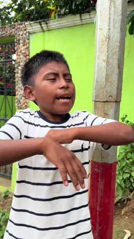 Cuando mi hija se va de la casa al estilo batería 😂