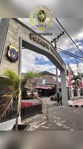 Kolaborasi @Polresta Yogyakarta dengan DPRD Kota Yogyakarta untuk Jogja Istimewa. Bersatu Kita Kuat Bersama Kita Hebat. Transformasi Menuju Polri Yang Presisi. #jogja  #dprd #polripresisi  #jogjaistimewa  #merdeka 