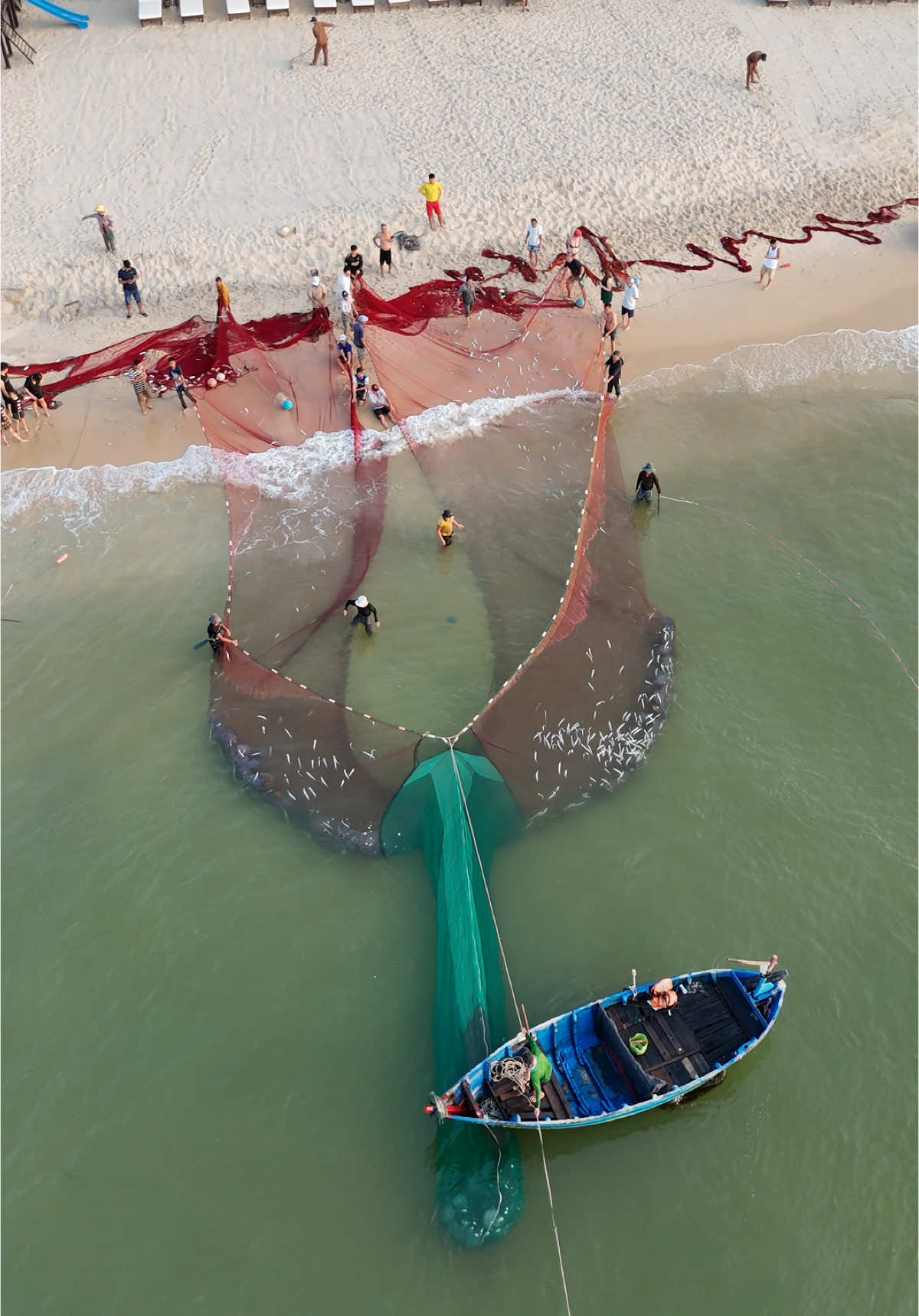 Vất vã đâu ai biết  #sonflycam999 #muine #muinephanthiet #baibienmuine 