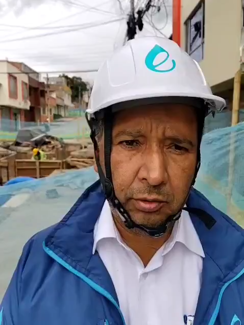 AVANCE DEL 30.94 % DE COLECTOR PARA LOS BARRIOS SURORIENTALES. Funcionarios del Ministerio de Vivienda, Ciudad y Territorio; y del Viceministerio de Agua Potable y de Saneamiento Básico en su componente social, en compañía del Gerente de #empopasto, Javier Oñate Paz, entre otre otros, visitaron la obra, Colector para los Barrios Surorientales en su Primera Fase, donde comprobaron el avance considerable de un 30.94% en 5 meses de trabajo. La inversión total será de $6.040 millones, entregada por el Gobierno Nacional; la megaobra impactará directamente a los barrios como, Agualongo, Santa Bárbara, Chambú, entre otros.