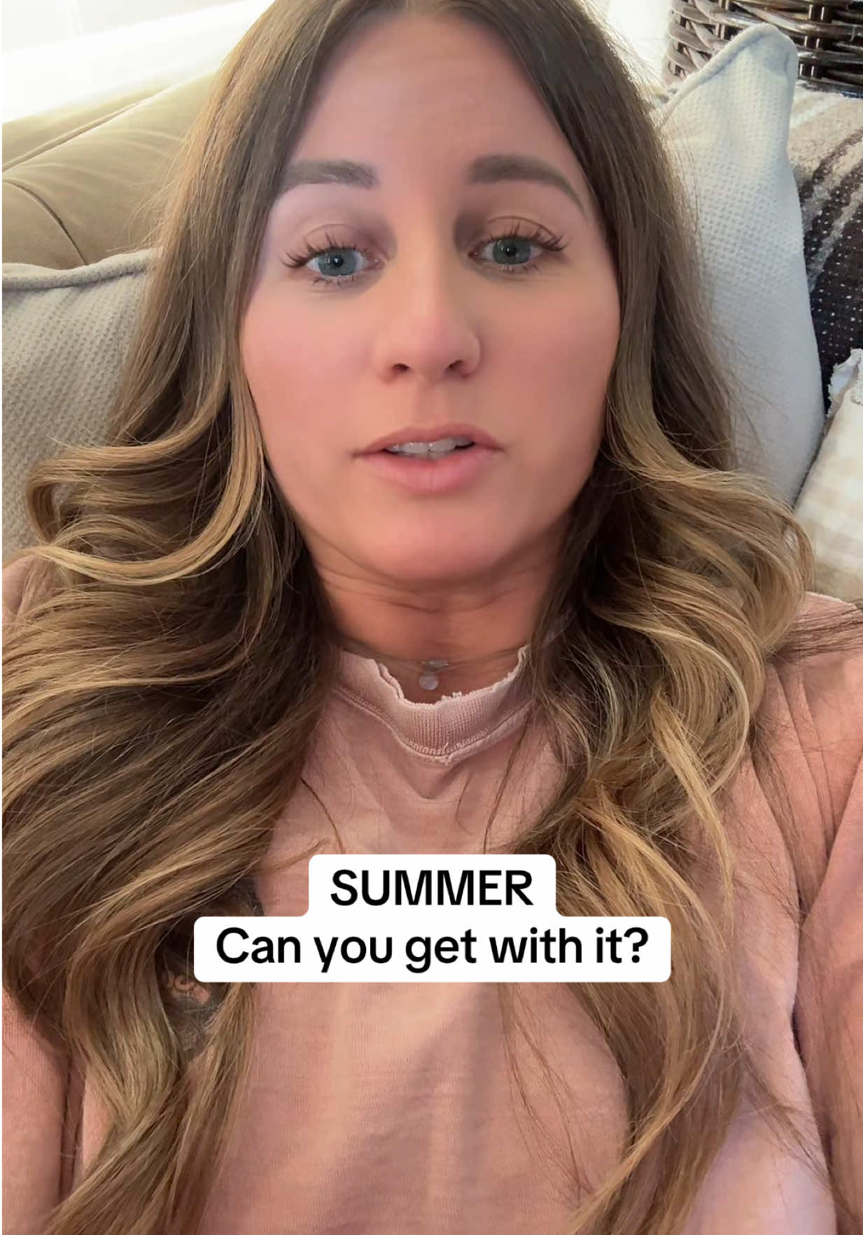 It’s me, hi! I’m the problem it’s me. I’m ready for Fall weather 🍁 . . . #Summer #fall #dreamingoffall 