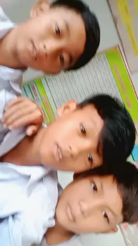 #នៅរៀន#មកថ្មីសុំស្គាល់ផង😊 