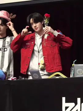my boyfie🤍🫰🏻 #jake #simjaeyun #enhypen #fypage 