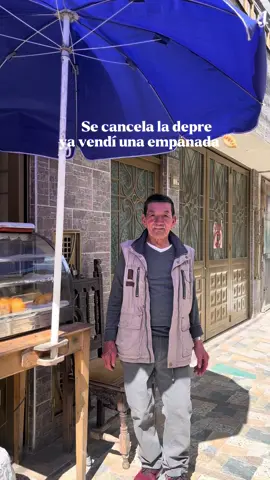 Un bailecito de felicidad, los espero  #empanadasbogota #empanadasdonisma #engativa #empanadas 
