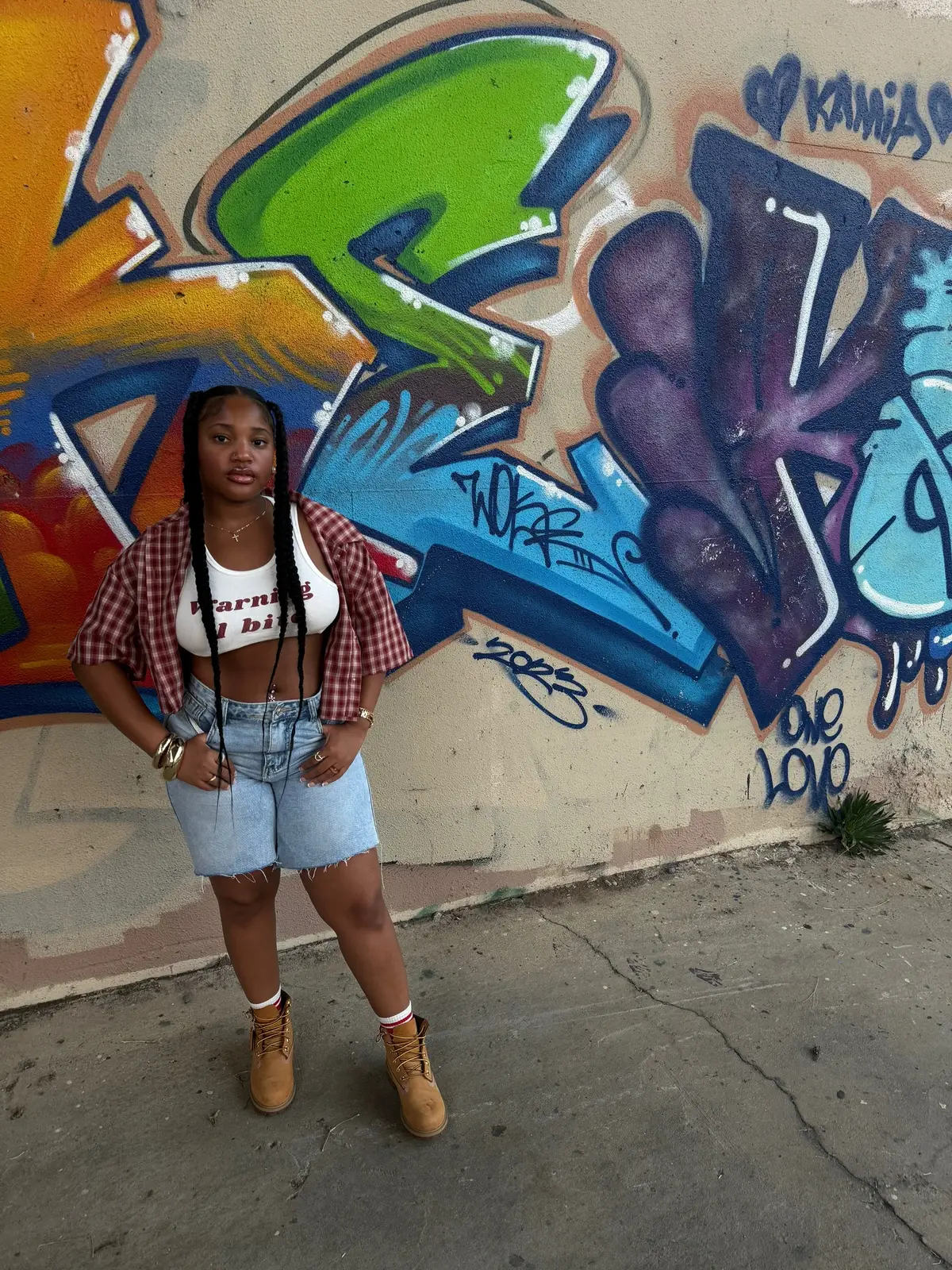 I got my timbs on . 🤷🏻‍♀️❤️ • • • • • #fypシ #timbsoutfit #streetwear #timbson 