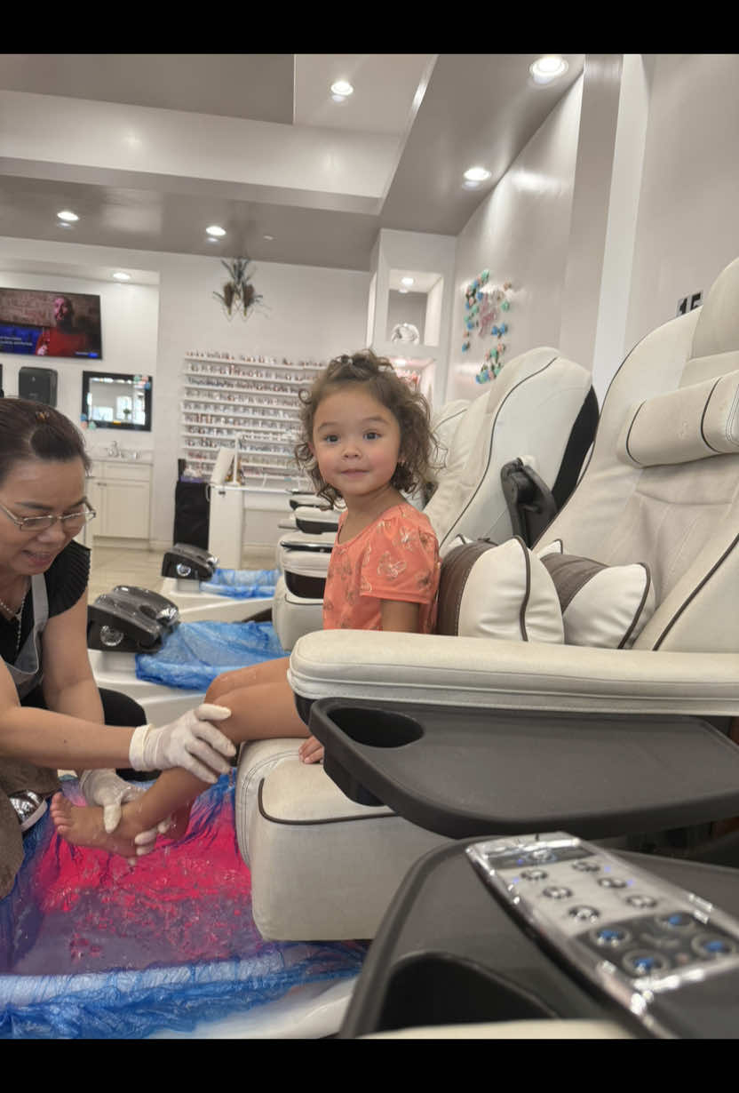 Zayda first mani and pedi #toddlersoftiktok #toddlernailsalon 
