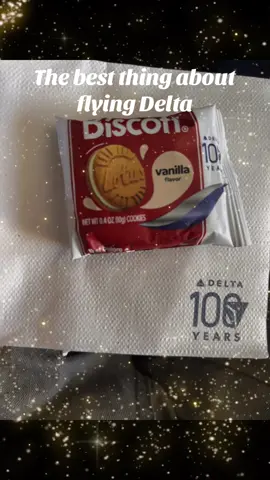 My first time having Delta Vanilla Biscoff’s AMAZING! ##cookies##biscuffcookie##deltaairlines##delta##fyp@@Tekena Smith@@naenaeluvnaenae@@Myra@@Matthew Thompson
