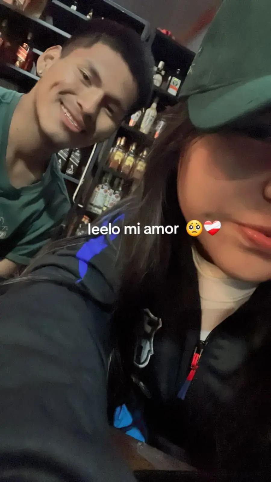 CON TODO AMOR  Mi amor hay tantas cosas bonitas q quiero decirte q nosé por donde empezar siento q las palabras  me quedan cortas por q te amo tanto q no puedo  encontrar las palabras adecuadas  yo me he preguntado ¿q he echo para tenerte en mi vida ? me hago siempre esta pregunta por q yo estaba en un mundo de cosas donde solo me tenia ami hasta q llegaste tu me cambiaste mi mundo y muchas cosas y mi manera de verlo asi como en los cuentos se q es rediculo lo q digo pero tu me salvaste de las oscuridad me ayudaste a salir del oyo donde estaba  la verdad me pongo tan feliz con tan solo un mensaje tuyo me emociono mis emociones se alteran y mucho y mas cuando nos vemos  que asi sean unos segundos mi corazon se siente diferente y lleno de vida con tan solo verte y tenerte cerca o asi sea atraves de una pantalla me siento la persona mas feliz  yo adoro esos ojitos tuyos la manera en como me miran es como si fuera un lago tan profundo donde yo me sumergiria esa mirada q con tan solo sentirla es como si mis neuronas se alborotaran Neta enserio se alteran y lo rapido q late mi corazon te amo enserio. enserio eres una persona asombrosa que he conocido q luchas por los sueños q tienes y creeme amor q estare en siempre te apoyare en las buenas y en las malas siempre tomare tu mano para estar juntos y poder avanzar apesar de los obstaculos q vean en nuestro camino tambien quiero pedirte perdon por todo el daño q te hize pero aura iniciamos una nueva historia q no voy a perderla esta vez  Eres todo lo q quiero mi amor te amoo tanto como no tienes idea y dare todo demi para que esta bonita historia de amor no solo sera una hirtoria si nos da vida entera de amor por q contigo quiero mucho mas que un PARA SIEMPRE quiero una eternitad si tu  deseas atu lado,poder amarte hasta el ultimo suspiro y en todas mis vida . espero q te guste mucho 😔 TE AMO CON TODO MI CORAZON 🥺❤️‍🩹💗 @Jhon Rios 💗