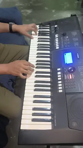 Dios es nuestro amparo y nuestra fortaleza! 🔥🔥🙌 . . . . . . . . . . . . . . . . . #obraevangelicaluzdelmundo  #corosdefuego🔥🔥🔥  #musicoscristianos  #piano 