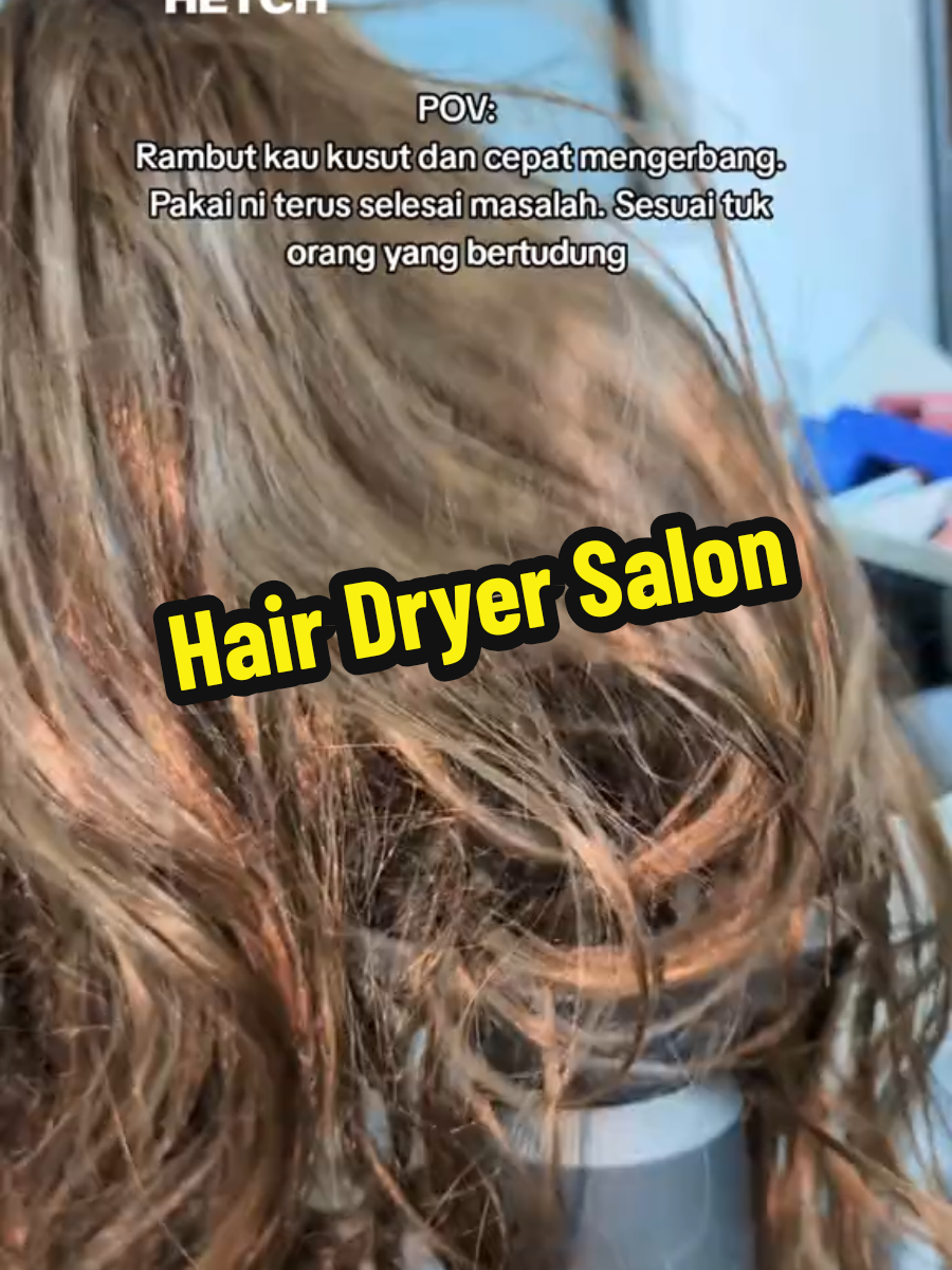 Salon banyak guna jenis macam ni. Ada banyak aksesori dalam set ni. Sesuai untuk rambut kerinting, afro, lurus. Botak je tak sesuai. #hairdryer #pengeringrambut 