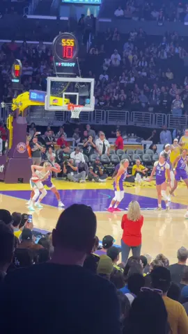 Paige Bueckers vs LA Sparks #lasparks #paigebueckers #dallaswings #WNBA #uconn @Paige Bueckers 