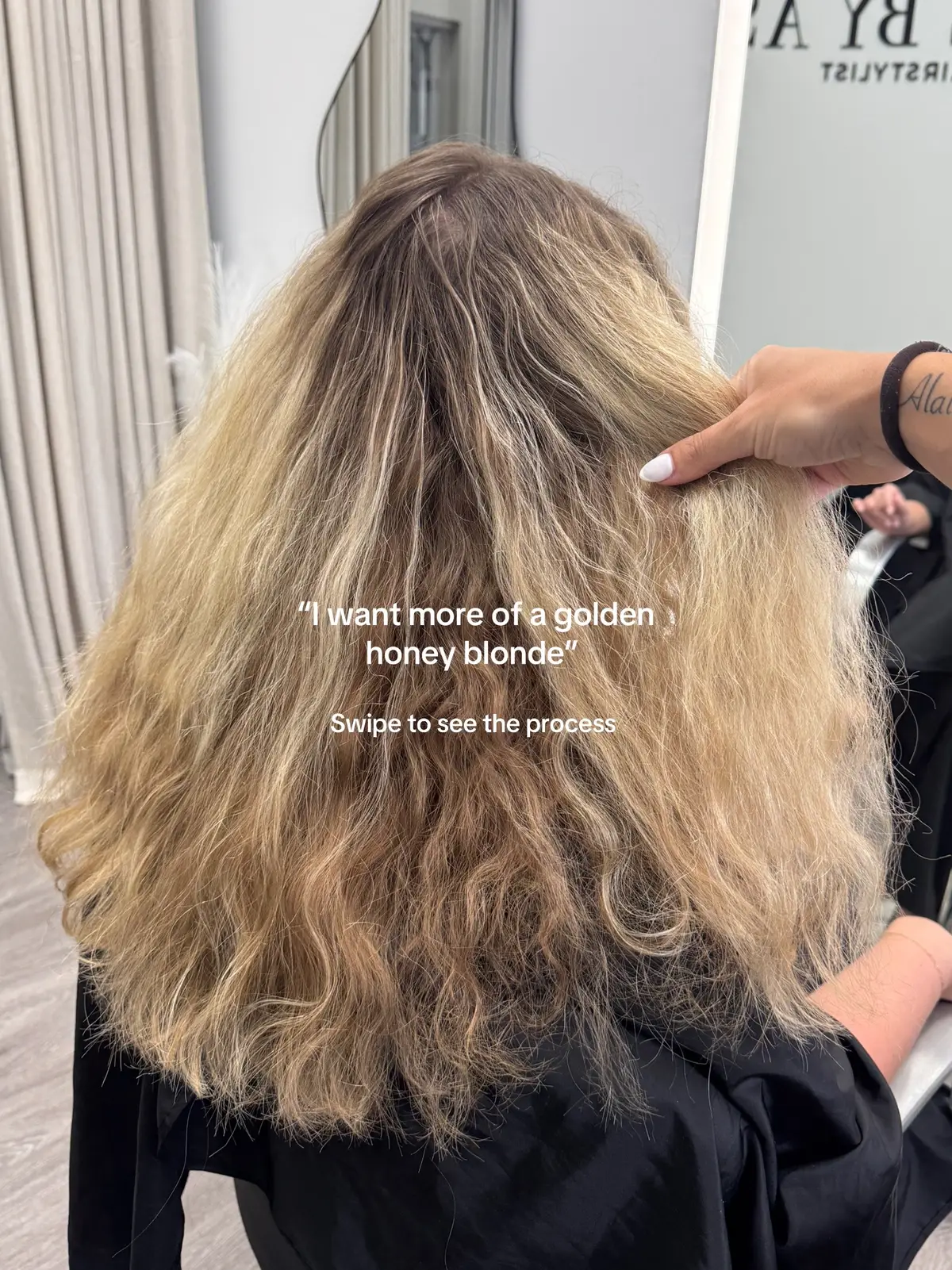 Golden honey blonde 🍯✨🤤 #tampahairstylist#tampablondespecialist#tampahair#floridahairstylist#hairtransformation#hairinspo#blonde#honeyblonde#goldenblonde#hairtok#blondespecialist 