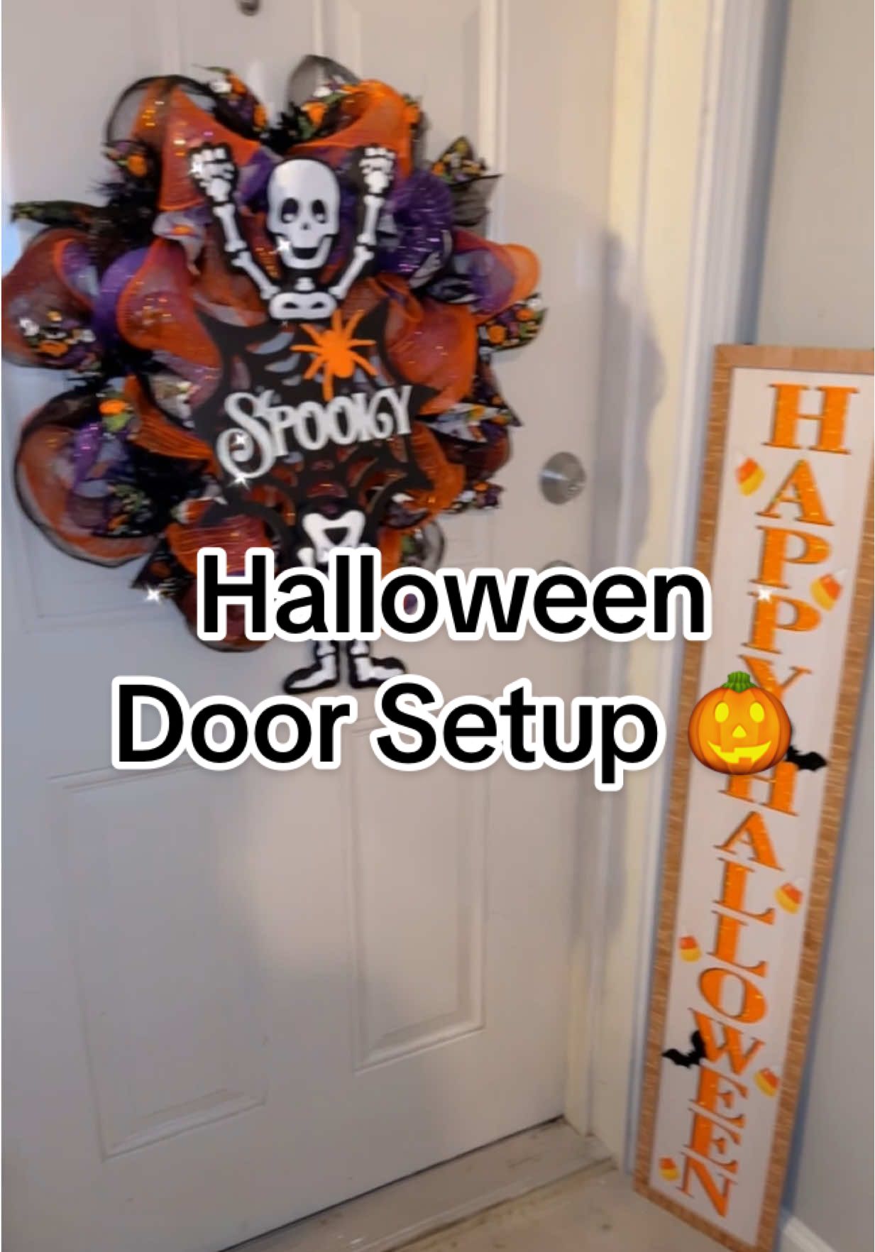 When you wanna serve cute spooky but it’s giving bare minimum 👀🎃 … I need ideas y’all! What should I add to my door — pumpkins, webs, skeletons, a rug, or something else? Drop your spooky suggestions 👇 #HalloweenDecorHalloweenInspo #SpookySeason #Halloween2025halloweenwreath #diydecor #isittooearlyforhalloween 