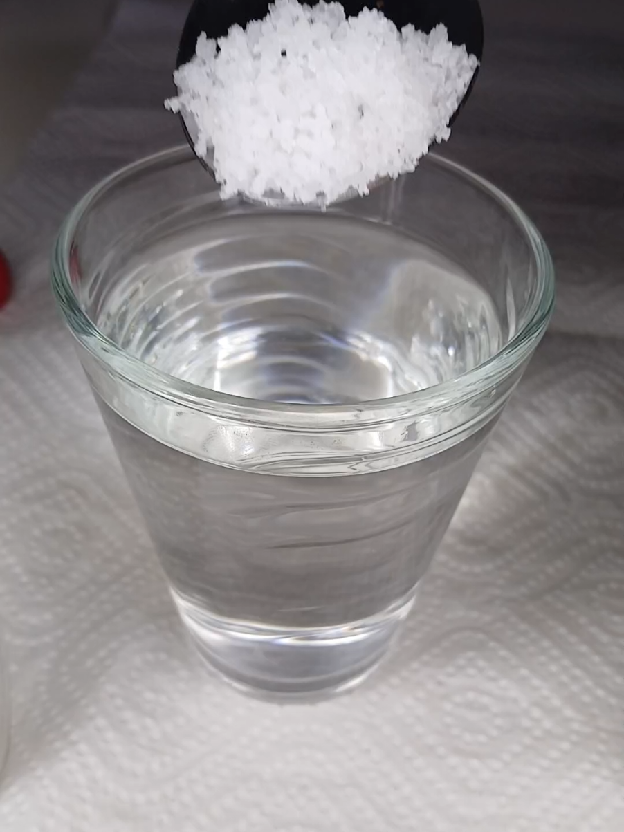 agua con sal y sus beneficios 