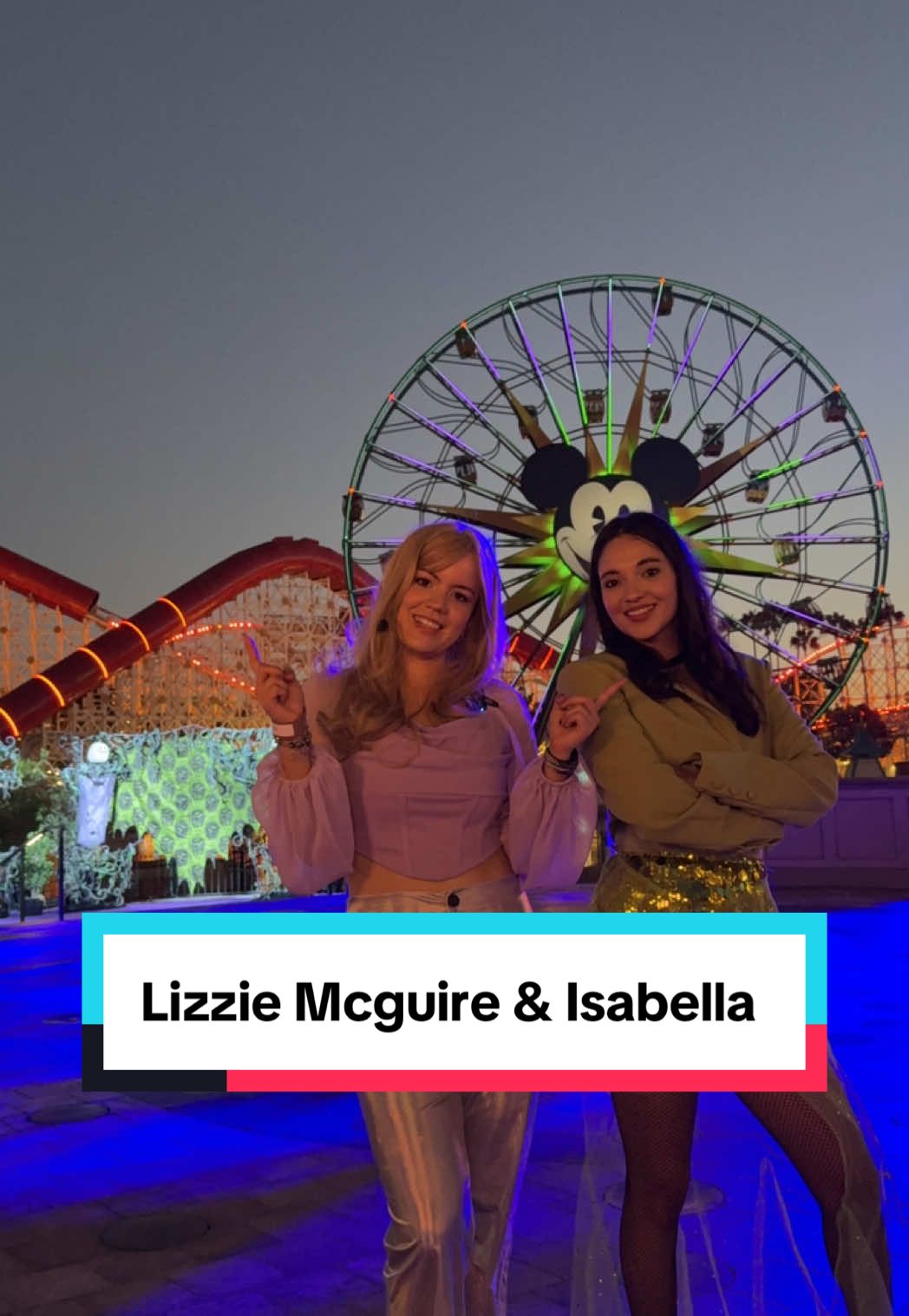 This is what dreams are made of ✨💜💚 #disney #disneyland #oogieboogiebash #lizziemcguire @onceuponatravelmx 