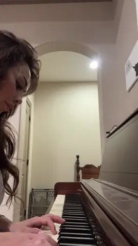 Fun fact this summer I found a piano and the first song I tried to learn was on today’s soul crushing episode of the summer I turned pretty. I about fell to the ground . 😭😭😭😭 #teamconniebaby 