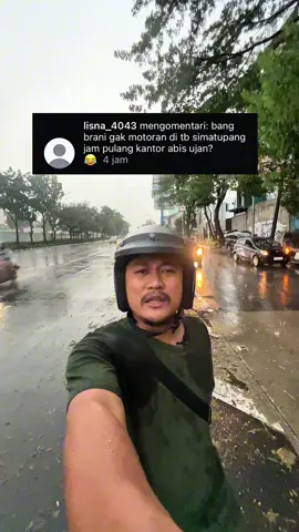 Kalo mau nguji sabar cobain dah! tapi jangan pake klakson berani? #KitaGas #jakartaselatan #tbsimatupang #macet