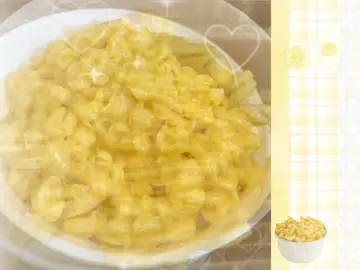 Macaroni cheese😋 #fyp #foryou #foryoupage #fypシ゚viral #viraltiktok #macaroniandcheese #food #moodboard #moodboardedit 