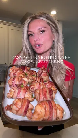 SHOULD I MAKE A EASY WEEKNIGHT DINNER SERIES?? 🤓 #weeknightdinner #cheapmeals #budgetfriendly #schoolnightdinner #fyp 