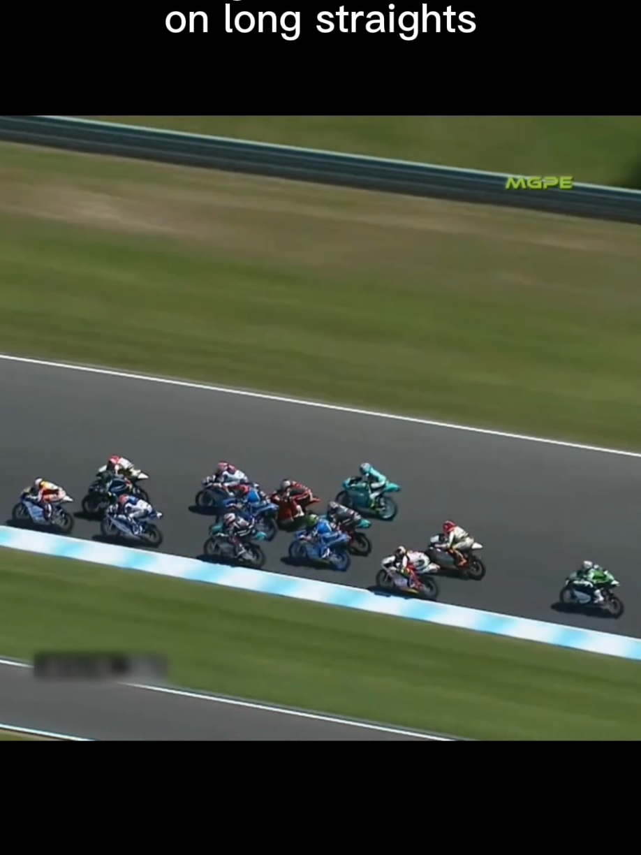 Average Moto3 races on long straights 🤯 If you have any requests for MotoGP/Moto2/Moto3 edits, just type in comment section 😉! #respect #motogp #edit #moto3 #race 