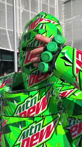 40 Mountian dew vs hot cheeto #sacanime #cosplay #hero #animetiktok