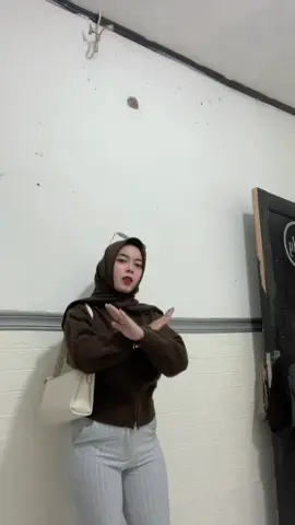 Mau ka tidak?? #fypシ゚viral🖤tiktok #explorepage✨  #masukberandafypシ゚viral  #trendingtiktok 