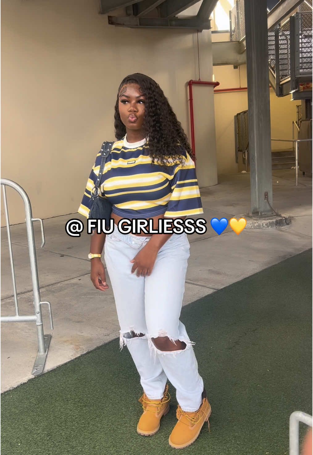 I really wanna start networking fr 😭 Business/marketing majors wsppp!👀👀 #fiu #fypシ #pawsup 