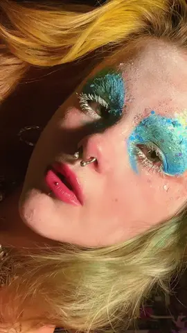 #FASHION #makeup