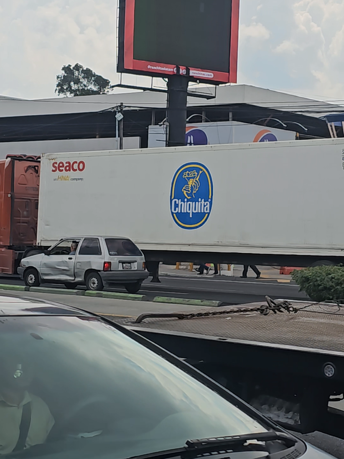 hoy mi hermano me contó que esa empresa (chiquita) antes se llamaba United Fruit Company #Guatemala #unitedfruitcompany #chiquita #USA #aguilarbatres🇬🇹 
