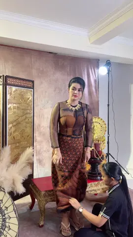 မြန်မာမှု လေးတွေနဲ့ မြန်မာဆန်ဆန် လှချင်ရင် လာခဲ့ #ဆီဇာညီညီ #မေထွဋ်ခေါင် #နံ့သာငါးပါး 