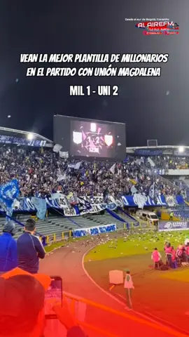 Hinchas de Millonarios arrojaron muchas zapatillas hacia el campo de juego, el partido fue suspendido, Millonarios 1, Unión Magdalena 2 #millonarios 