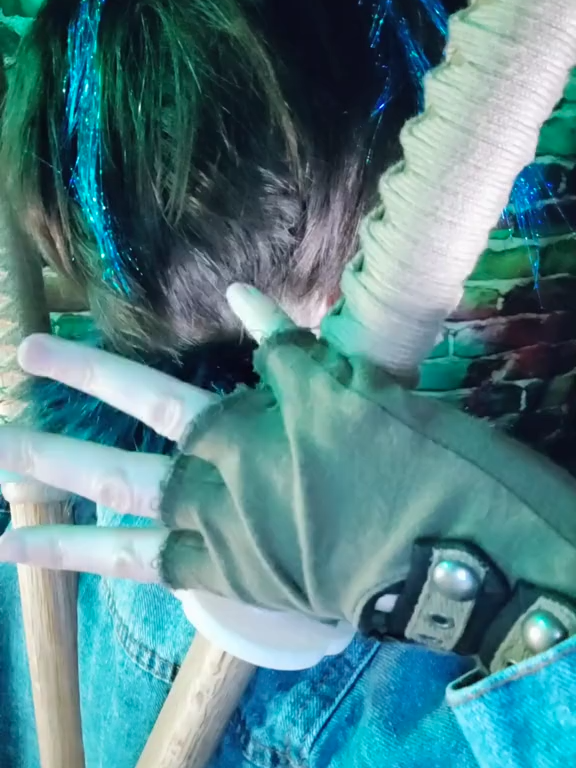 Leonardo has entered the arena #leoresuki #tmntleo #tmntcosplay #ninjaturtle #riseofthetmnt #neonleon