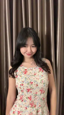 kapan lagi pake dress