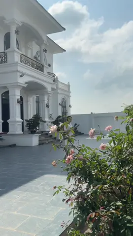 Nhà cụ hàm giờ thành biệt thự to nhất làng#nhadep #xuhuong #bietthu 