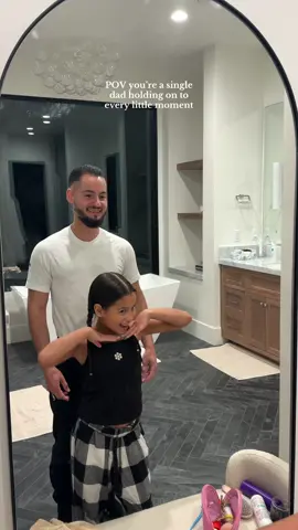 🥹 They are growing up too fast 😭 #singledad #daddydaugther #girldad #parentlife #parenting 